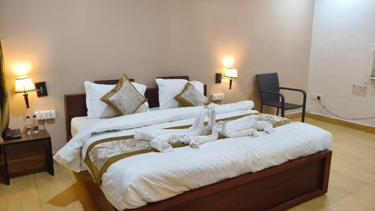 Hotel Shree Krishna Jungle Resort Khajuraho Exterior photo